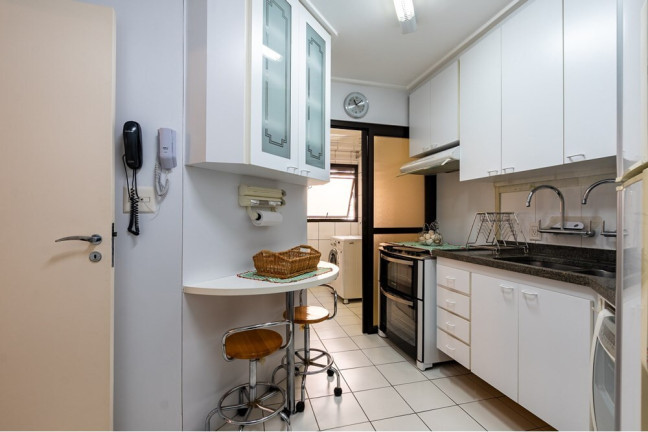 Imagem Imóvel com 3 Quartos à Venda, 120 m² em Moema - São Paulo Imagem Imóvel com 3 Quartos à Venda, 120 m² em Moema - São Paulo