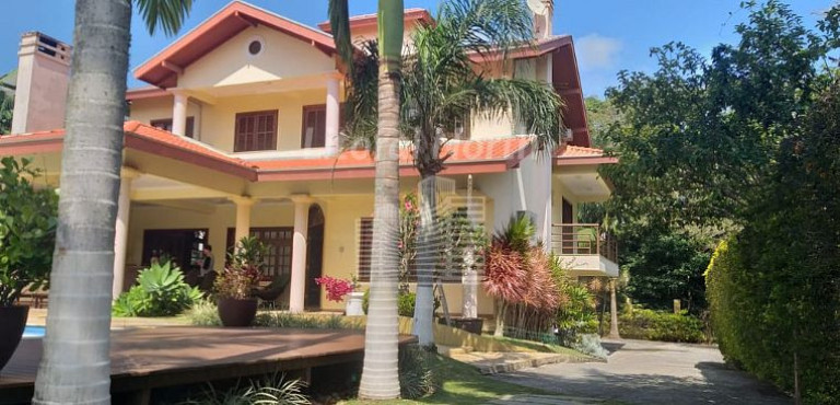 Imagem Casa com 4 Quartos à Venda, 351 m² em Taquaras - Balneário Camboriú Imagem Casa com 4 Quartos à Venda, 351 m² em Taquaras - Balneário Camboriú