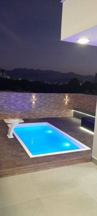 Imagem Casa com 3 Quartos à Venda, 202 m² em Cidade Universitária Pedra Branca - Palhoça