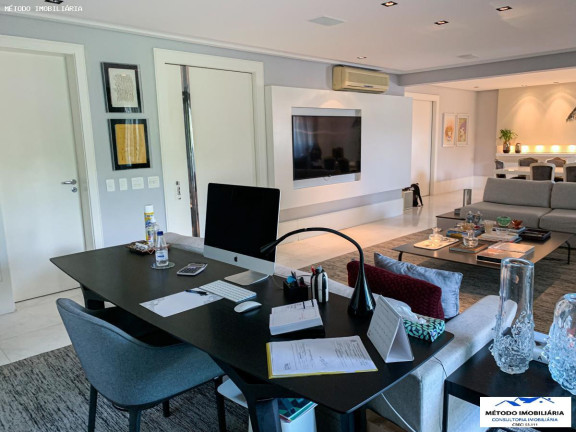 Imagem Imóvel com 3 Quartos à Venda, 292 m² em Higienópolis - São Paulo Imagem Imóvel com 3 Quartos à Venda, 292 m² em Higienópolis - São Paulo