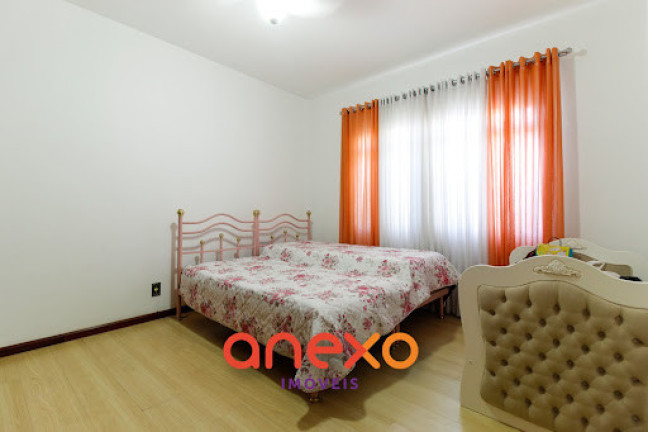 Imagem Casa com 4 Quartos à Venda, 284 m² em Garcia - Blumenau