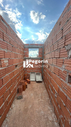 Imagem Sobrado com 3 Quartos à Venda, 131 m² em Maria Antonieta - Pinhais