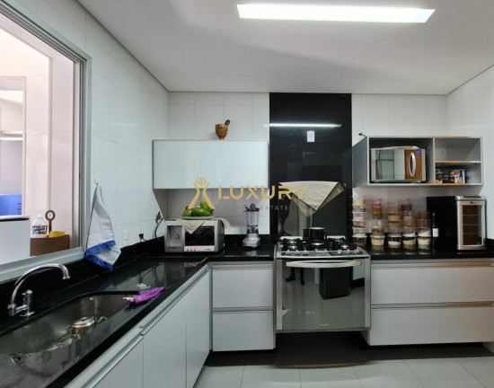 Imagem Imóvel com 3 Quartos à Venda, 126 m² em Vila Da Serra - Nova Lima Imagem Imóvel com 3 Quartos à Venda, 126 m² em Vila Da Serra - Nova Lima