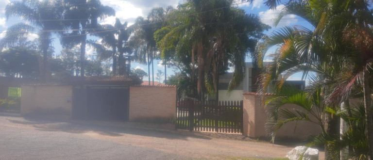 Imagem Casa com 3 Quartos à Venda, 1.690 m² em Granja Do Torto - Brasília Imagem Casa com 3 Quartos à Venda, 1.690 m² em Granja Do Torto - Brasília