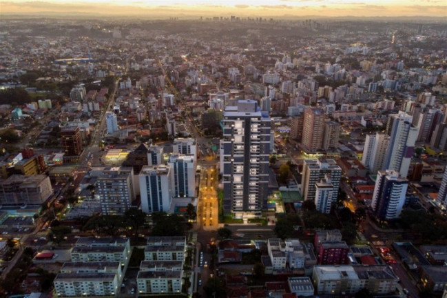 Imagem Apartamento com 3 Quartos à Venda, 138 m² em água Verde - Curitiba Imagem Apartamento com 3 Quartos à Venda, 138 m² em água Verde - Curitiba