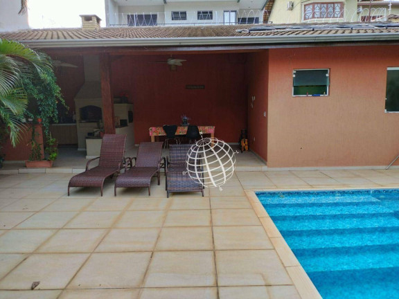 Imagem Casa com 4 Quartos à Venda, 330 m² em Vila Petrópolis - Atibaia Imagem Casa com 4 Quartos à Venda, 330 m² em Vila Petrópolis - Atibaia
