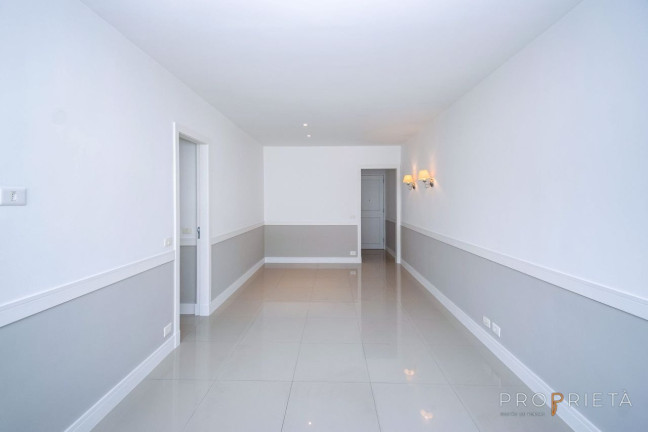 Imagem Apartamento com 2 Quartos à Venda,  em Humaitá - Rio De Janeiro