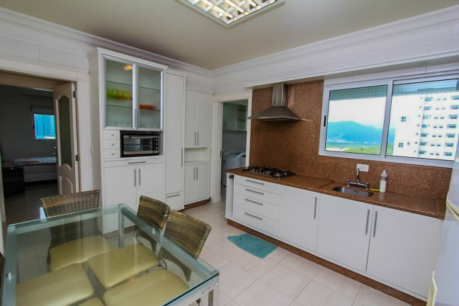 Imagem Apartamento com 3 Quartos à Venda, 165 m² em Centro - Balneário Camboriú