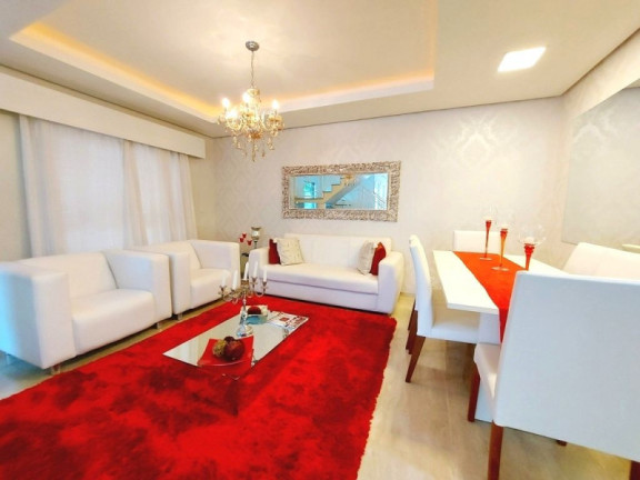 Imagem Casa com 3 Quartos à Venda, 280 m²