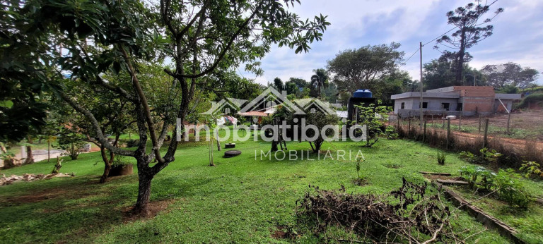 Imagem Chácara com 3 Quartos à Venda, 1.600 m² em Centro - Piracaia