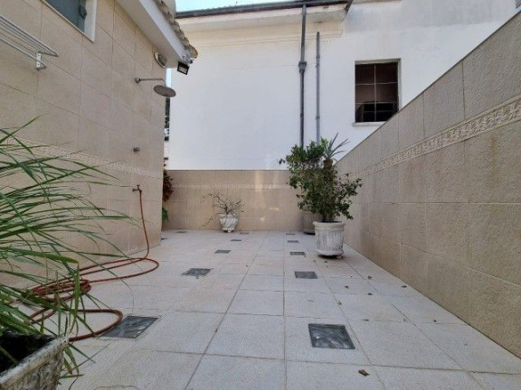 Imagem Casa com 3 Quartos à Venda, 195 m² em Gonzaga - Santos