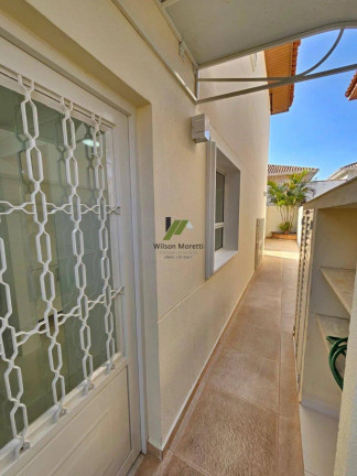 Imagem Casa de Condomínio com 3 Quartos à Venda, 129 m²