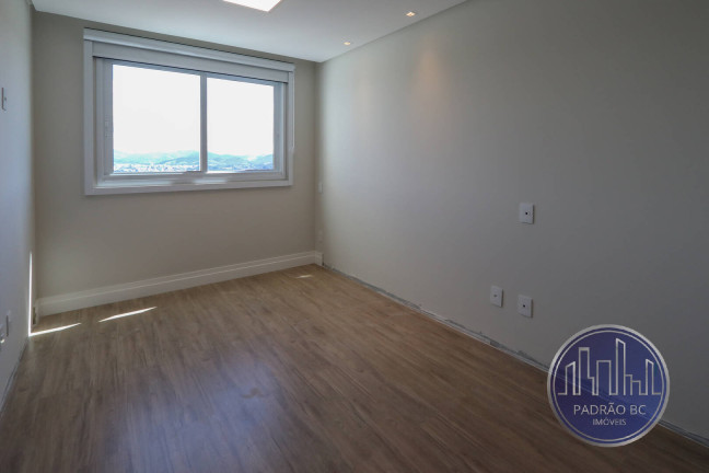 Imagem Apartamento com 3 Quartos para Alugar, 139 m² em Centro - Balneário Camboriú Imagem Apartamento com 3 Quartos para Alugar, 139 m² em Centro - Balneário Camboriú