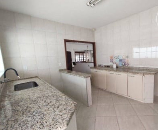 Imagem Casa com 2 Quartos à Venda, 157 m² em Vila Suiça - Pindamonhangaba