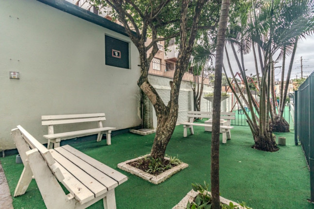 Imagem Imóvel com 2 Quartos à Venda, 56 m² em Menino Deus - Porto Alegre Imagem Imóvel com 2 Quartos à Venda, 56 m² em Menino Deus - Porto Alegre