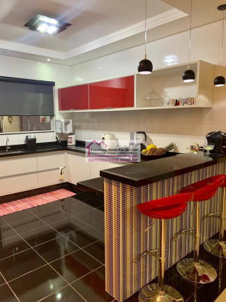 Imagem Casa com 3 Quartos à Venda, 360 m² em Sumaré - Caraguatatuba