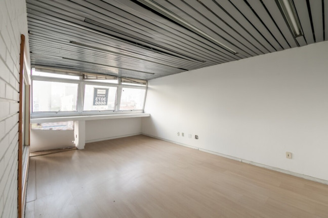 Imagem Imóvel Comercial à Venda, 320 m² em Petrópolis - Porto Alegre
