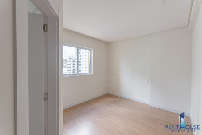 Imagem Apartamento com 3 Quartos à Venda, 139 m² em Centro - Balneário Camboriú Imagem Apartamento com 3 Quartos à Venda, 139 m² em Centro - Balneário Camboriú