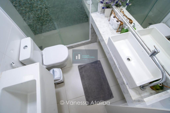 Imagem Imóvel com 1 Quarto à Venda, 46 m² em Ipanema - Rio De Janeiro Imagem Imóvel com 1 Quarto à Venda, 46 m² em Ipanema - Rio De Janeiro