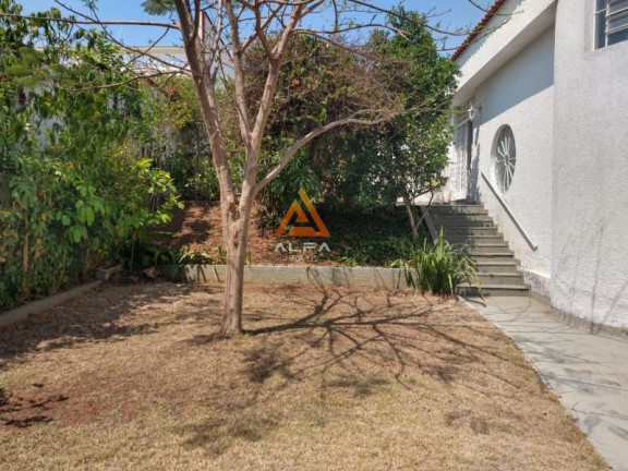 Imagem Casa com 4 Quartos à Venda, 378 m² Imagem Casa com 4 Quartos à Venda, 378 m²