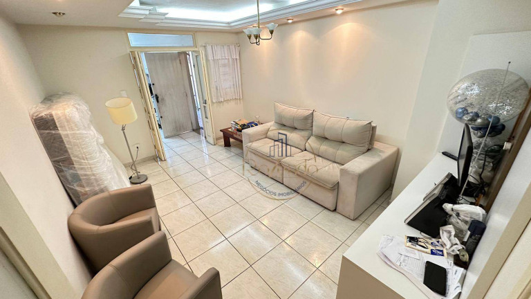 Imagem Sobrado com 3 Quartos à Venda, 229 m² em Vila Pires - Santo André Imagem Sobrado com 3 Quartos à Venda, 229 m² em Vila Pires - Santo André