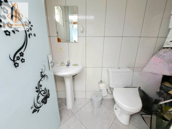 Imagem Casa com 3 Quartos à Venda, 180 m² em Fazendinha - Curitiba Imagem Casa com 3 Quartos à Venda, 180 m² em Fazendinha - Curitiba