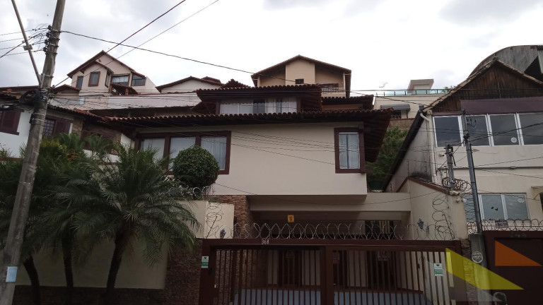Casa com 4 Quartos à Venda, 400 m² em São Bento - Belo Horizonte