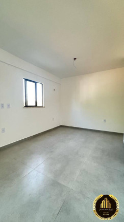 Imagem Casa com 4 Quartos à Venda, 231 m² em Guaribas - Eusébio