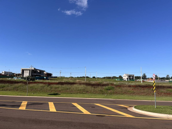 Imagem Terreno à Venda, 314 m² em Cascavel Imagem Terreno à Venda, 314 m² em Cascavel