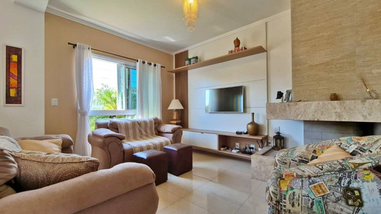 Imagem Casa com 4 Quartos à Venda, em Noiva Do Mar - Xangri-lá Imagem Casa com 4 Quartos à Venda, em Noiva Do Mar - Xangri-lá