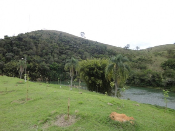 Imagem Terreno à Venda, 852 m² em Angola - Santa Branca