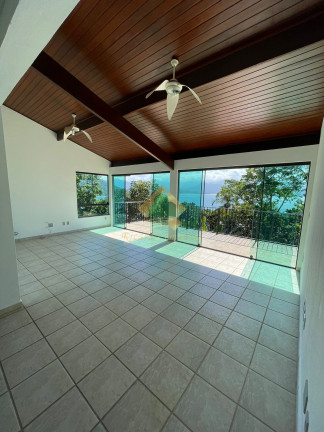 Imagem Casa com 3 Quartos à Venda, 227 m² em Ponta Grossa - Ubatuba
