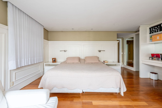 Imagem Casa de Condomínio com 3 Quartos à Venda, 566 m² em Boa Vista - Porto Alegre Imagem Casa de Condomínio com 3 Quartos à Venda, 566 m² em Boa Vista - Porto Alegre