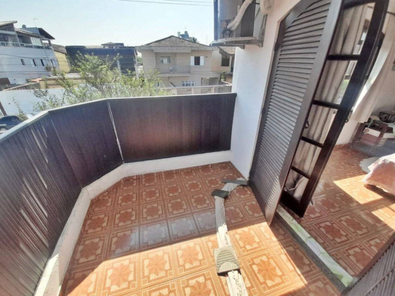 Imagem Casa com 3 Quartos à Venda, 250 m² em Boqueirao - Praia Grande Imagem Casa com 3 Quartos à Venda, 250 m² em Boqueirao - Praia Grande