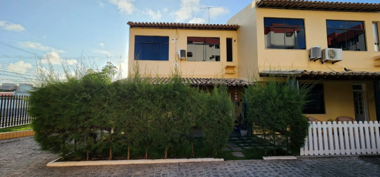 Imagem Casa com 3 Quartos à Venda, 148 m² em Atalaia - Aracaju Imagem Casa com 3 Quartos à Venda, 148 m² em Atalaia - Aracaju