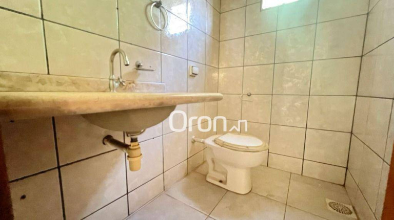 Imagem Sobrado com 4 Quartos à Venda, 280 m² em Setor Jaó - Goiânia