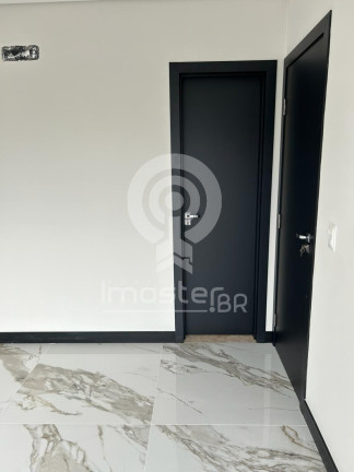 Imagem Casa com 5 Quartos à Venda, em Maraponga - Fortaleza Imagem Casa com 5 Quartos à Venda, em Maraponga - Fortaleza