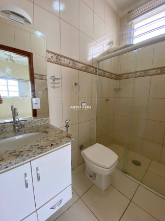 Imagem Casa com 3 Quartos à Venda, 130 m² Imagem Casa com 3 Quartos à Venda, 130 m²