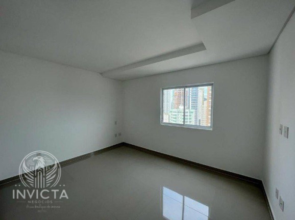 Imagem Cobertura com 4 Quartos à Venda, 242 m² em Centro - Balneário Camboriú Imagem Cobertura com 4 Quartos à Venda, 242 m² em Centro - Balneário Camboriú