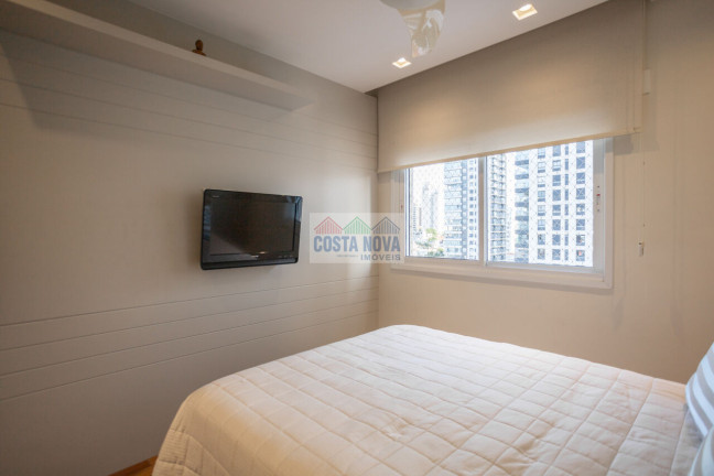 Imagem Apartamento com 3 Quartos à Venda, 244 m² Imagem Apartamento com 3 Quartos à Venda, 244 m²