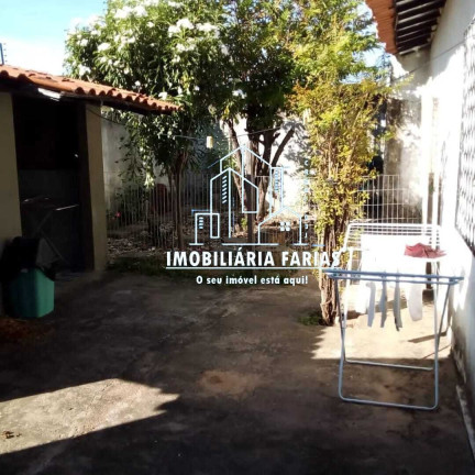 Imagem Casa com 4 Quartos à Venda, 300 m² em Cristo Rei - Teresina Imagem Casa com 4 Quartos à Venda, 300 m² em Cristo Rei - Teresina