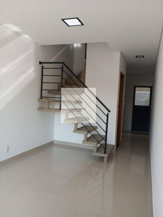 Imagem Casa com 2 Quartos à Venda, 67 m² em Wanel Ville - Sorocaba Imagem Casa com 2 Quartos à Venda, 67 m² em Wanel Ville - Sorocaba