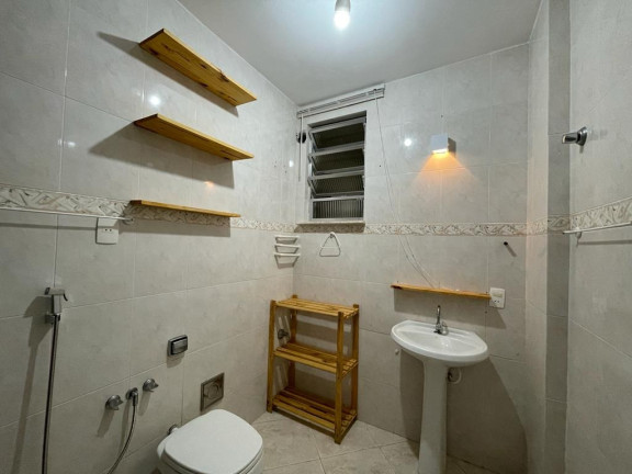 Imagem Apartamento com 3 Quartos à Venda, em Copacabana - Rio De Janeiro Imagem Apartamento com 3 Quartos à Venda, em Copacabana - Rio De Janeiro