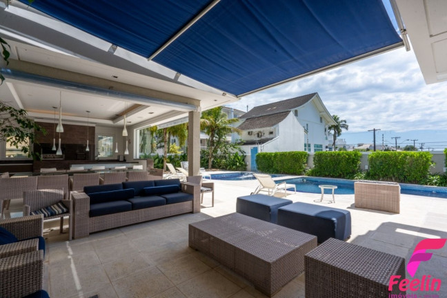Imagem Casa com 7 Quartos à Venda, 1.103 m² em Jurerê Internacional - Florianópolis Imagem Casa com 7 Quartos à Venda, 1.103 m² em Jurerê Internacional - Florianópolis