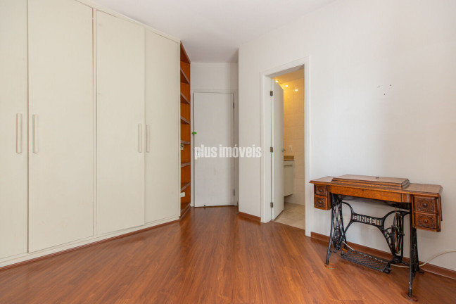 Imagem Apartamento com 3 Quartos à Venda, 172 m² em Moema - São Paulo Imagem Apartamento com 3 Quartos à Venda, 172 m² em Moema - São Paulo