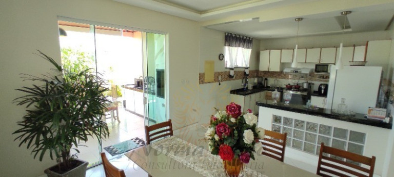 Imagem Casa com 4 Quartos à Venda, 350 m² em Aruana - Aracaju Imagem Casa com 4 Quartos à Venda, 350 m² em Aruana - Aracaju