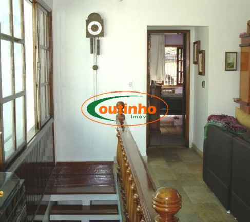 Imagem Casa com 3 Quartos à Venda, 380 m² em Maracanã - Rio De Janeiro Imagem Casa com 3 Quartos à Venda, 380 m² em Maracanã - Rio De Janeiro