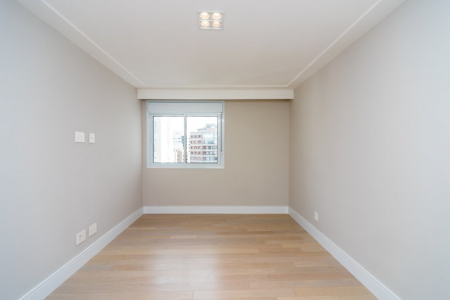 Imagem Imóvel com 3 Quartos à Venda, 212 m² em Vila Nova Conceição - São Paulo Imagem Imóvel com 3 Quartos à Venda, 212 m² em Vila Nova Conceição - São Paulo
