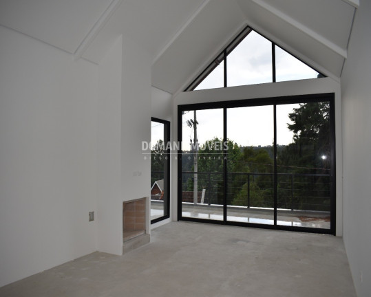 Imagem Casa com 4 Quartos à Venda, 298 m² em Região De Capivari - Campos Do Jordão Imagem Casa com 4 Quartos à Venda, 298 m² em Região De Capivari - Campos Do Jordão