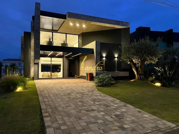 Casa de Condomínio com 5 Quartos à Venda, 387 m² em Centro - Xangri-la